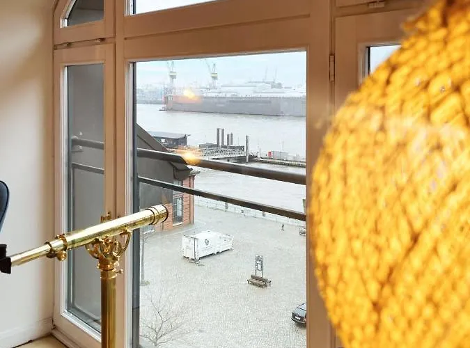 Loft-panoramablick-hafen & Elbe!